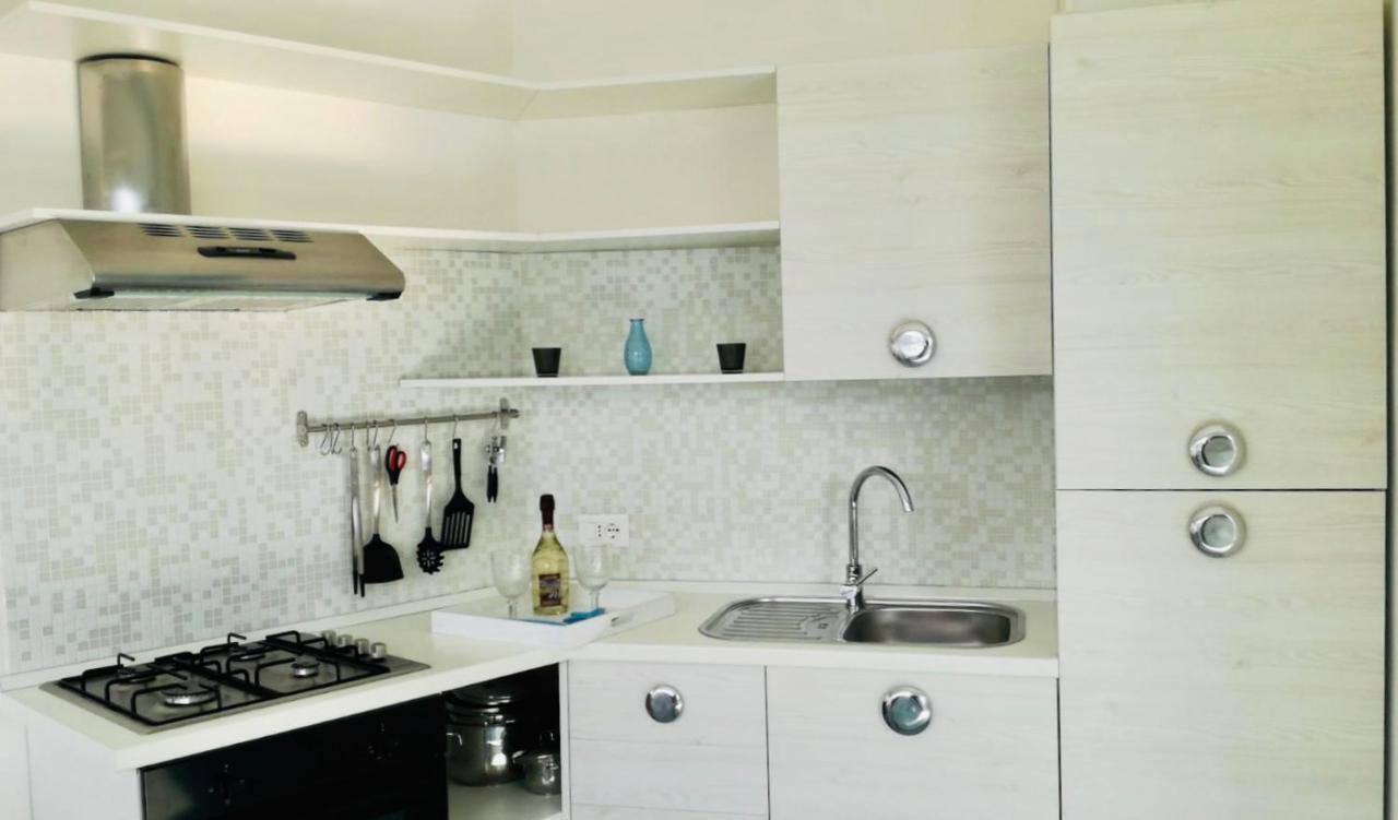 Apartament Azzurra Salò Zewnętrze zdjęcie